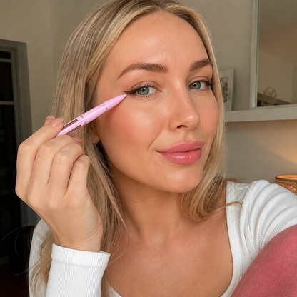 4-i-1 Sminkpenna – Eyeliner, Highlighter, Läpp- & Ögonbrynspenna